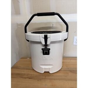 KULA 5‑Gallon Cooler Bucket White – Used